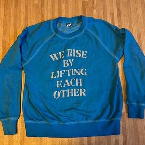 XS old navy sweatshirt, never worn. Perfect for fall weather